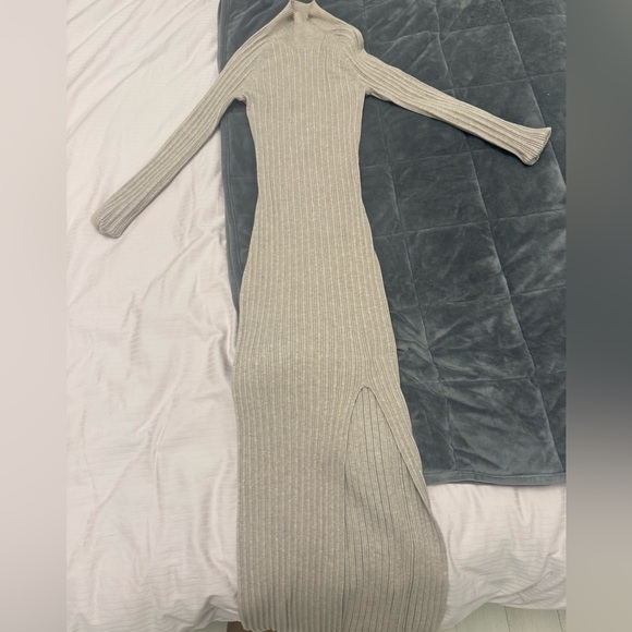 ❌SOLD❌ Wilfred Knit Midi Dress with Slit - Picture 3 of 4
